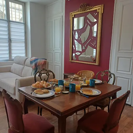 2 Chambres, Les Dentellieres De La Cathedrale Apartman *