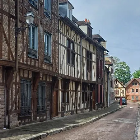 2 Chambres, Les Dentellieres De La Cathedrale Apartman